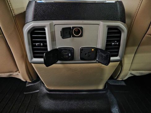 Used 2021 Ford F250 Lariat w/ Lariat Ultimate Package AWD/4WD image 85