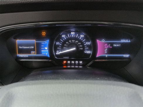 Used 2017 Lincoln Navigator L Select image 35