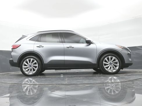 Used 2022 Ford Escape Titanium w/ Titanium Elite Package image 45