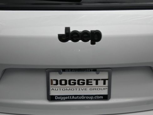 New 2025 Jeep Grand Cherokee L Limited w/ Black Appearance Package image 29