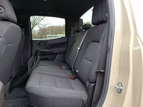 Used 2023 Chevrolet Colorado W/T image 10