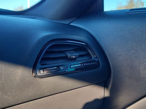 Used 2015 Dodge Challenger SXT Plus image 21