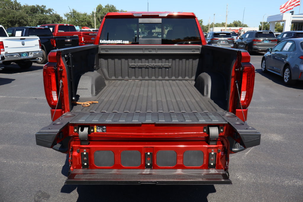 Certified 2022 GMC Sierra 1500 Denali w/ Denali Premium Package AWD/4WD image 28