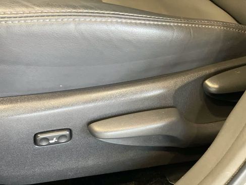 Used 2014 Toyota Prius V Five FWD image 15