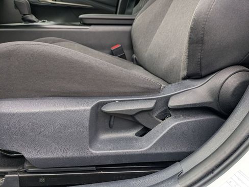 Used 2025 Toyota Camry LE image 14