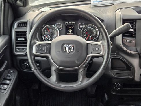 Used 2024 RAM 5500 Tradesman w/ Chrome Appearance Group AWD/4WD image 21