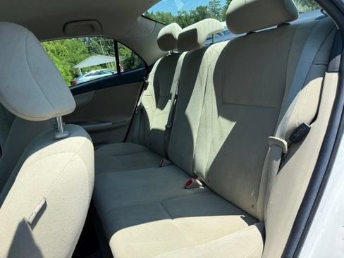 Used 2013 Toyota Corolla LE FWD image 10