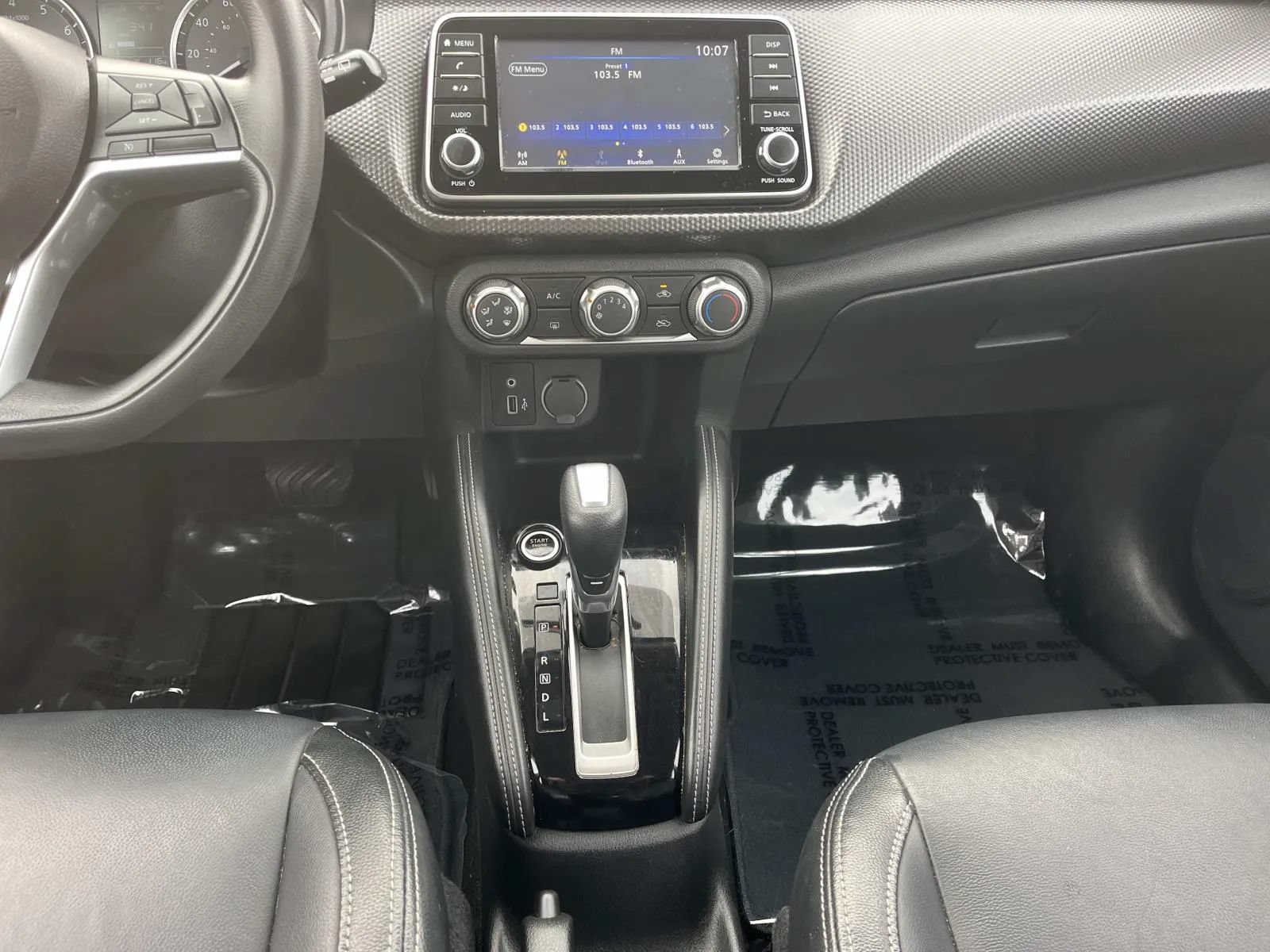 Used 2019 Nissan Kicks S FWD image 17