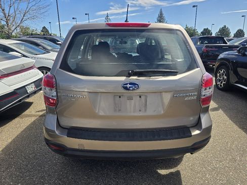 Used 2014 Subaru Forester 2.5i AWD/4WD image 5
