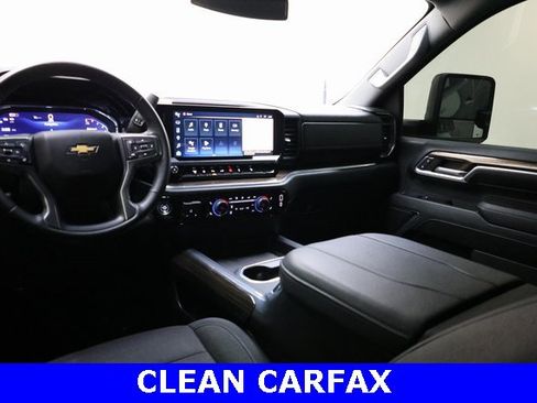 Used 2024 Chevrolet Silverado 2500 LT w/ Texas Edition image 9