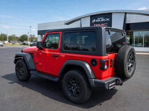 Used 2022 Jeep Wrangler Sport AWD/4WD image 4
