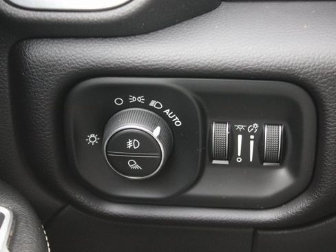 Used 2021 RAM 2500 Laramie image 19