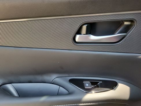 Certified 2025 Nissan Murano SV AWD/4WD image 20