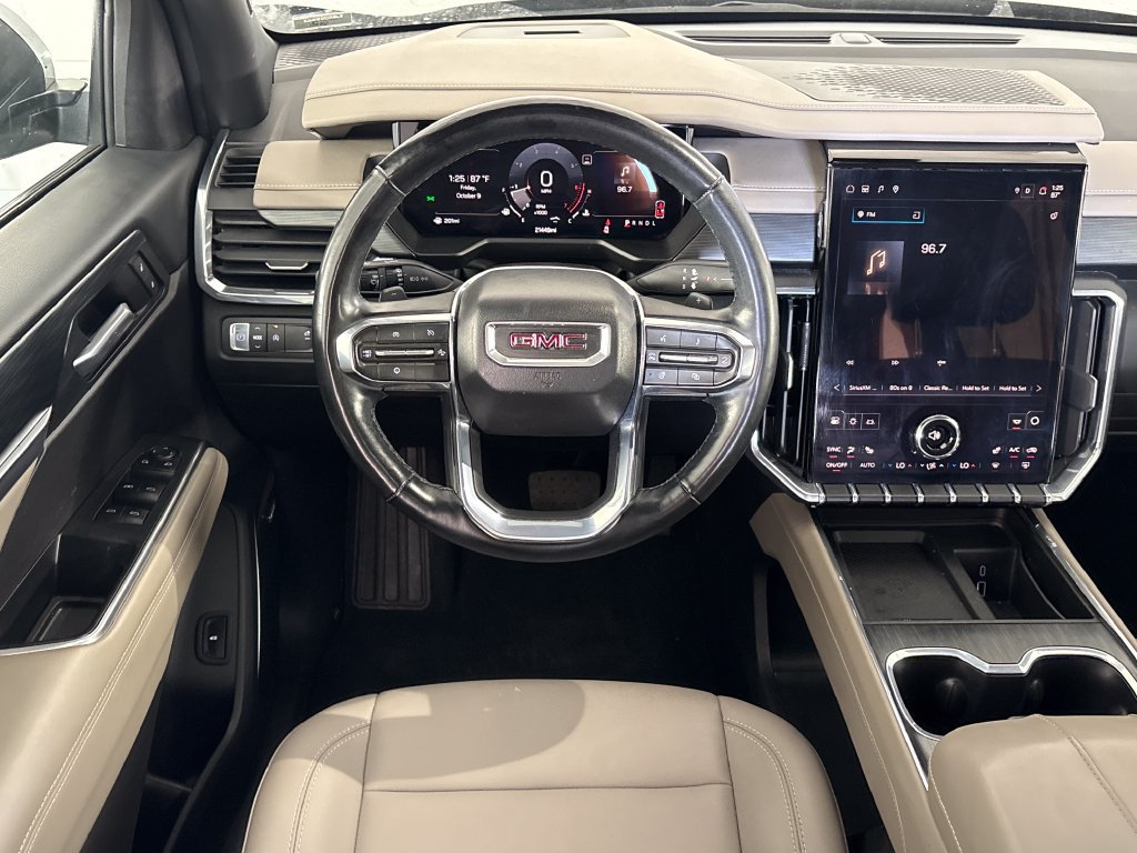 Used 2026 GMC Acadia Elevation w/ Elevation Premium Package FWD image 19