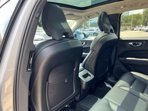 Certified 2024 Volvo XC60 B5 Core AWD/4WD image 22