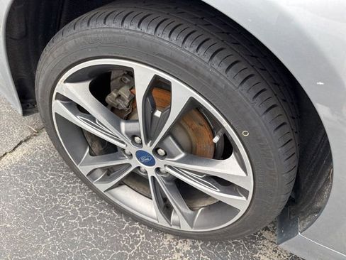 Used 2020 Ford Fusion Titanium image 11