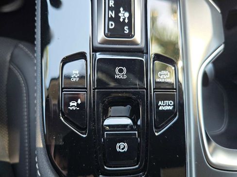 Used 2026 Lexus NX 450h+ AWD w/ Accessory Package (K3) image 33
