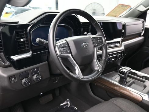 Used 2023 Chevrolet Silverado 1500 RST RWD image 10