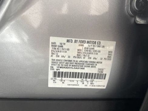 Used 2020 Ford Explorer XLT AWD/4WD image 18