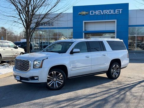 Used 2019 GMC Yukon XL Denali w/ Denali Ultimate Package image 9