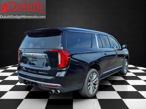 Used 2021 GMC Yukon XL Denali w/ Denali Premium Package AWD/4WD image 5