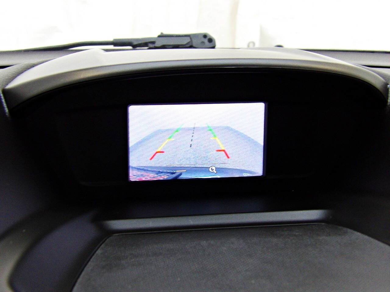 Used 2018 Ford C-MAX SE w/ Equipment Group 202A FWD image 16
