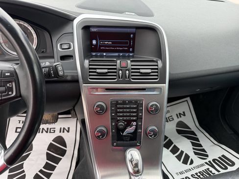 Used 2013 Volvo XC60 T6 image 28