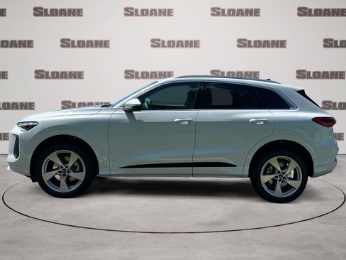 New 2026 Audi Q5 Premium Plus AWD/4WD image 2