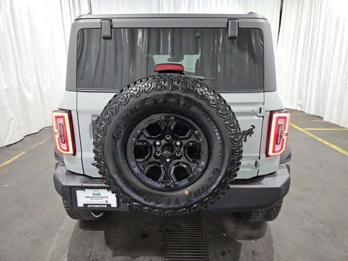 Used 2022 Ford Bronco Wildtrak image 4