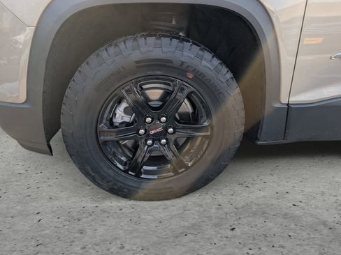Certified 2023 GMC Acadia AT4 image 7