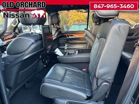 Used 2022 Jeep Grand Wagoneer Series III w/ Rear Seat Video Group 1 image 15