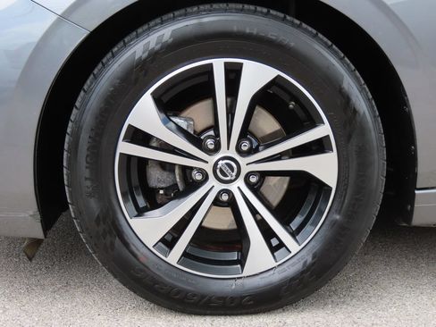 Used 2023 Nissan Sentra SV FWD image 15