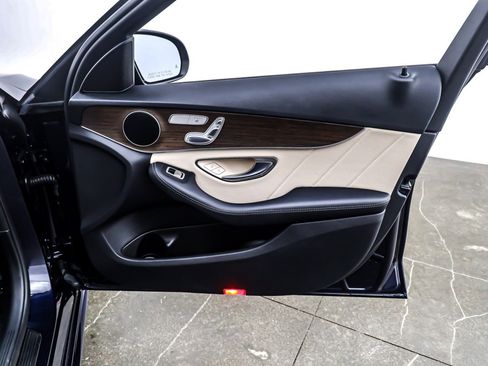 Used 2020 Mercedes-Benz C 300 Sedan image 24