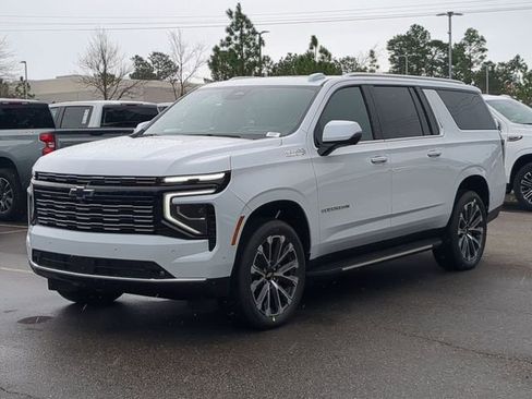 New 2026 Chevrolet Suburban High Country w/ Sun And Tow Package image 11