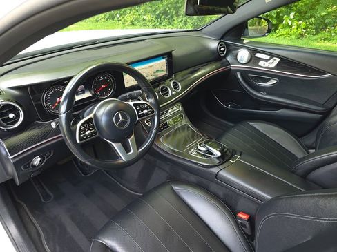 Used 2019 Mercedes-Benz E 450 4MATIC Sedan image 2