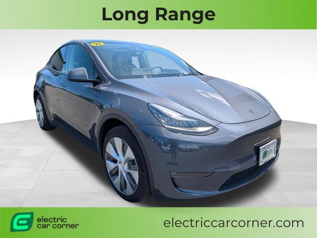 Used 2023 Tesla Model Y Long Range AWD/4WD image 1
