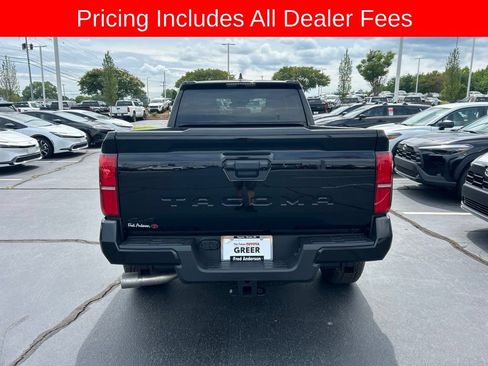 Used 2026 Toyota Tacoma TRD Off-Road AWD/4WD image 15