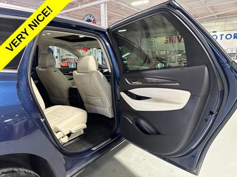 Used 2022 Buick Enclave Avenir w/ Avenir Technology Package AWD/4WD image 34
