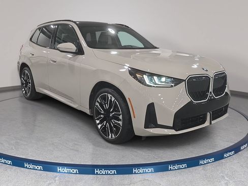 Used 2025 BMW X3 xDrive30i w/ M Sport Package AWD/4WD image 4