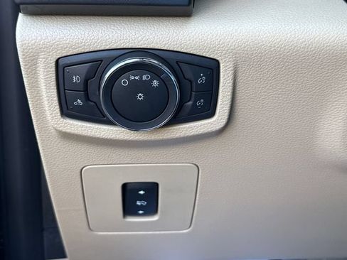 Used 2016 Ford F150 XLT w/ Equipment Group 302A Luxury AWD/4WD image 20
