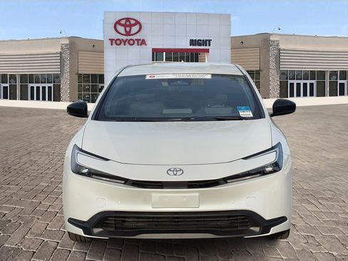 Used 2024 Toyota Prius LE image 6