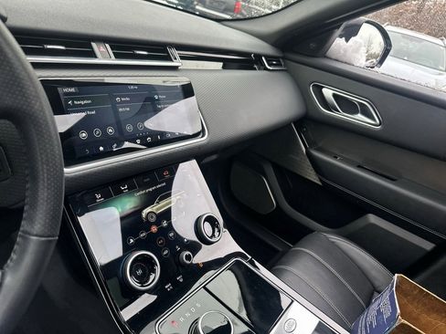 Used 2020 Land Rover Range Rover Velar S image 13
