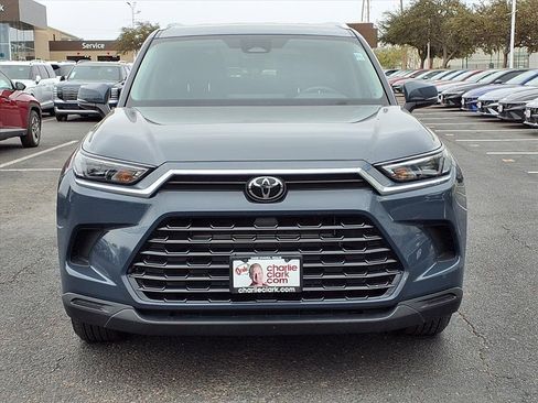 Used 2024 Toyota Grand Highlander XLE image 26