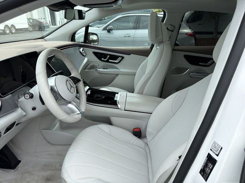 Certified 2025 Mercedes-Benz EQE 350+ 4MATIC SUV w/ Driver Assistance Package image 16