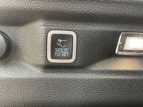 New 2025 Jeep Grand Cherokee L Altitude AWD/4WD image 19