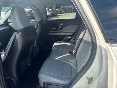 Used 2022 Lincoln Corsair FWD image 10