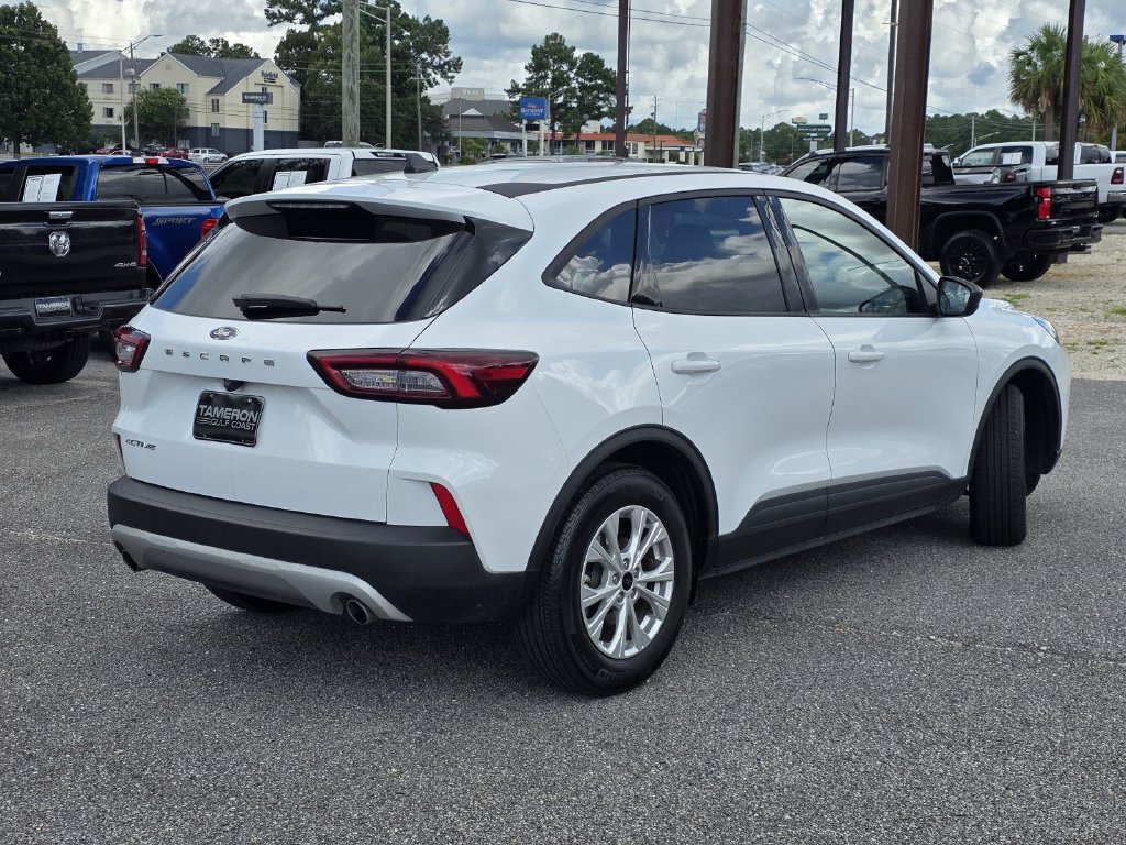 Used 2025 Ford Escape Active FWD image 5