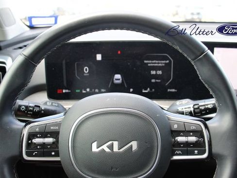 Used 2024 Kia Sorento SX AWD/4WD image 10