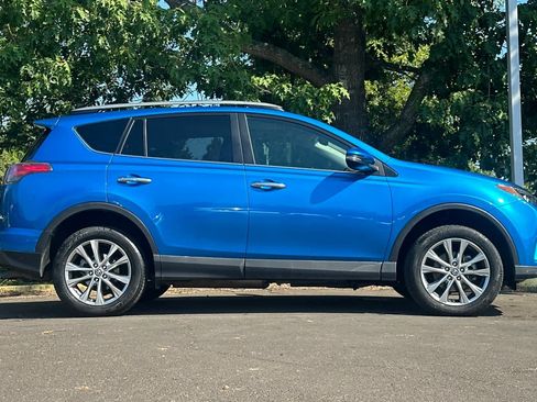 Used 2017 Toyota RAV4 Limited w/ All Weather Liner Package AWD/4WD image 8