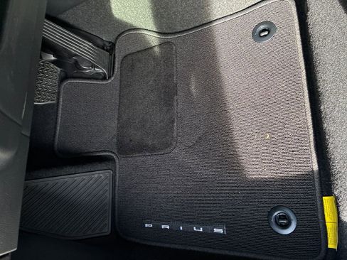 New 2026 Toyota Prius XLE image 40